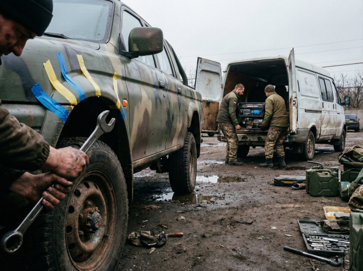 Матеріальна допомога чи ресурси